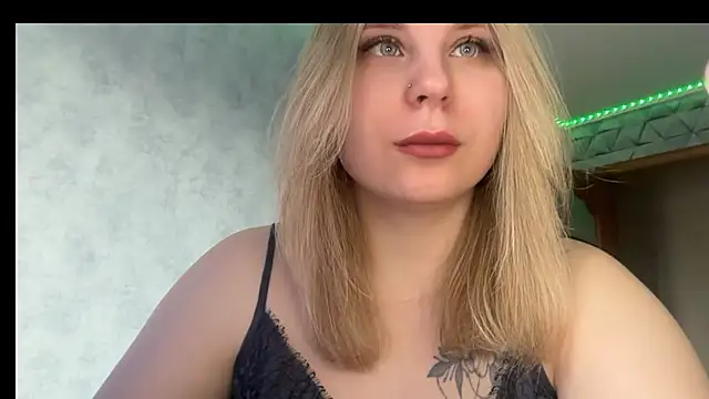 Thalia  Star online show from March 1, 2026, 7:43 am