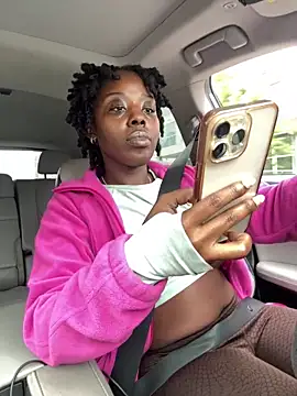 choclatepeaach online show from April 19, 2026, 6:10 pm