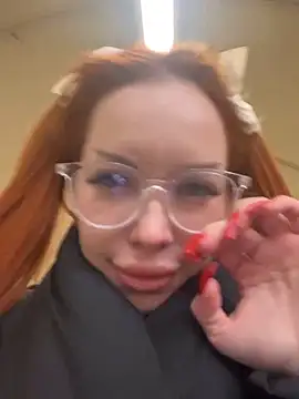 babydolll online show from February 21, 2025, 5:20 pm