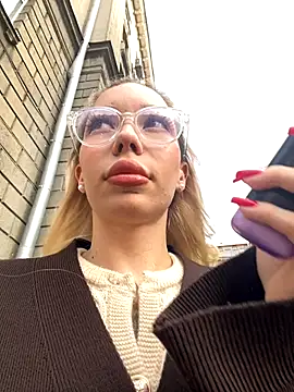 babydolll online show from September 12, 2025, 12:27 pm