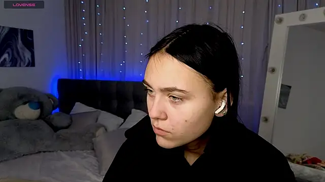 CooperAllana online show from November 21, 2025, 6:56 am