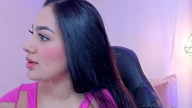 Snapshot of mallie_quinn chatting on February 12, 2025, 1:16 pm mallie quinn online show from February 12, 2025, 1:16 pm