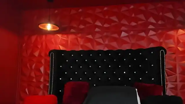 Snapshot of KendralHolson chatting on March 20, 2025, 4:51 am KendralHolson online show from March 20, 2025, 4:51 am