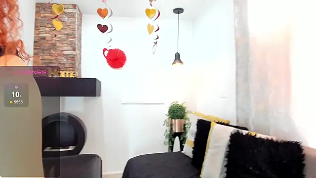 ebbafernandez  online show from February 16, 2025, 3:48 pm