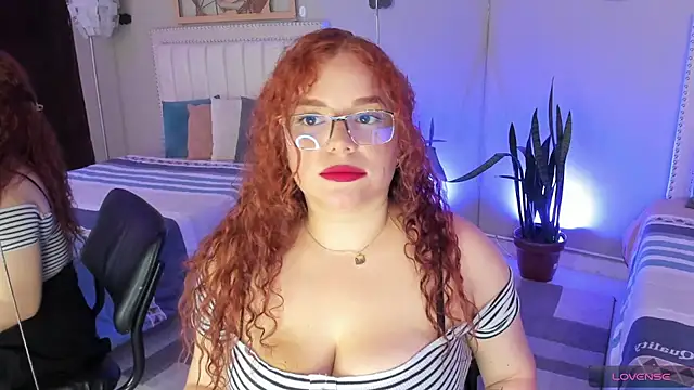 ebbafernandez  online show from March 6, 2025, 11:47 am