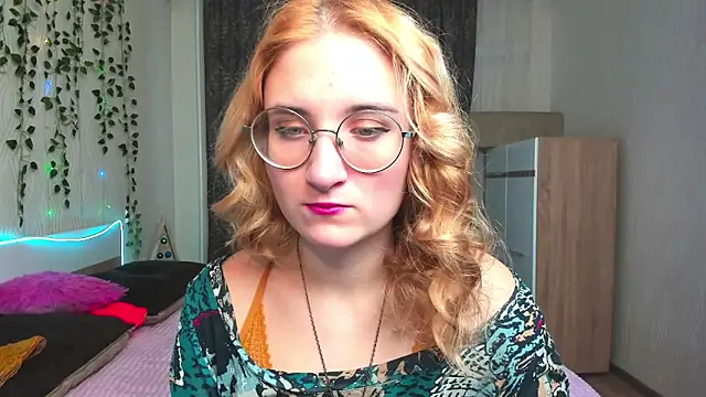 Miss Elsa  online show from December 20, 2024, 3:36 am