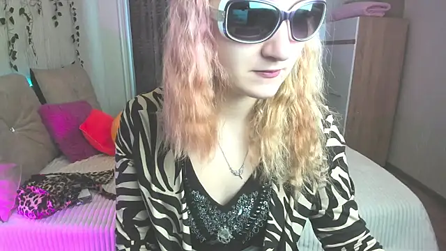 Miss Elsa  online show from February 7, 2025, 3:45 am