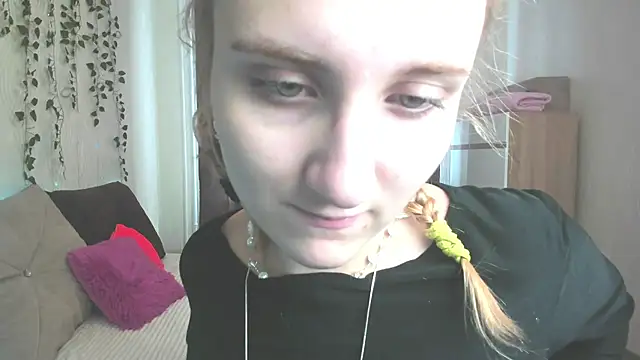 Miss Elsa  online show from February 12, 2025, 4:44 am