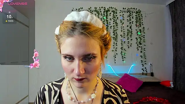 Miss Elsa  online show from March 8, 2025, 1:50 am