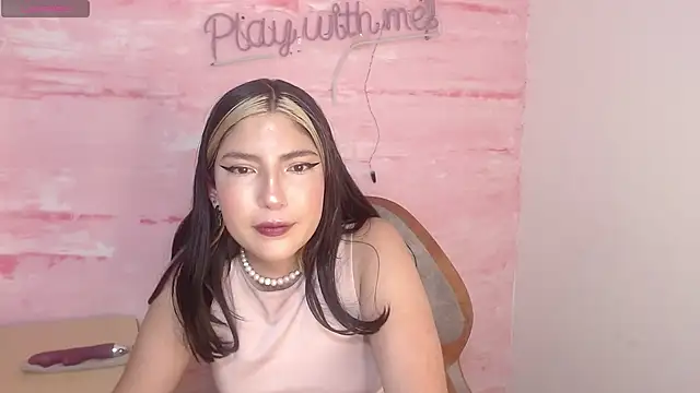 Sophia Watson  online show from December 7, 2024, 2:02 pm