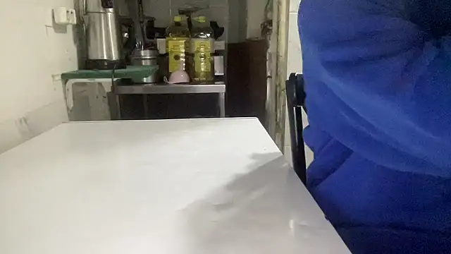 alarasissy online show from November 5, 2025, 2:17 pm