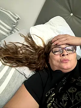 AntonellaAlondra4 online show from September 16, 2025, 3:40 am