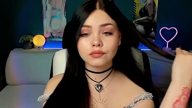 AkiraKatsu online show from January 23, 2025, 3:11 pm