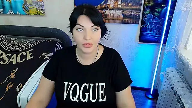 Lady Boom Wild  online show from September 23, 2025, 9:56 am