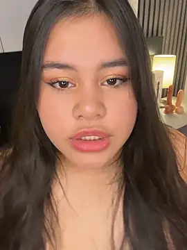 rose nova online show from February 5, 2026, 8:02 pm