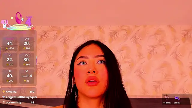 nicolle pierce online show from December 13, 2025, 7:53 pm