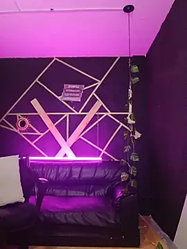 Gelena Black online show from November 18, 2025, 11:58 am