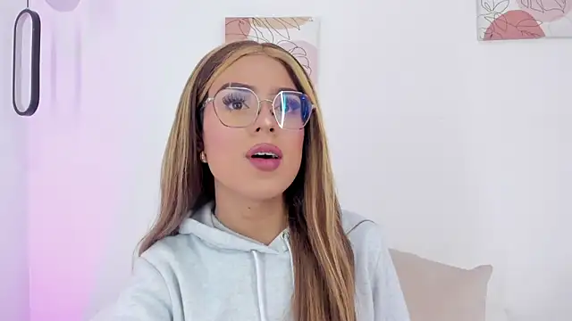 samantha  fairy online show from December 30, 2024, 1:14 pm