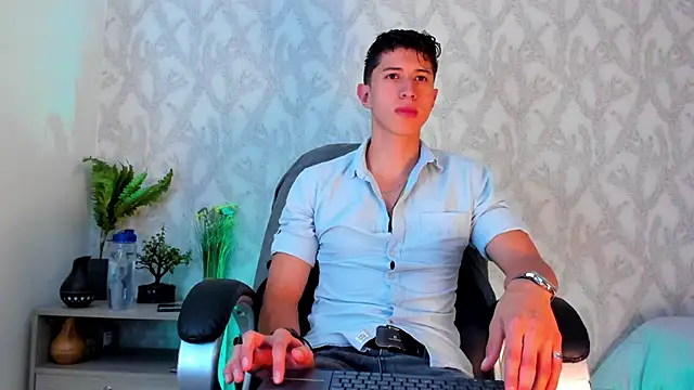 Dorianmistery2322  online show from January 29, 2025, 4:36 am