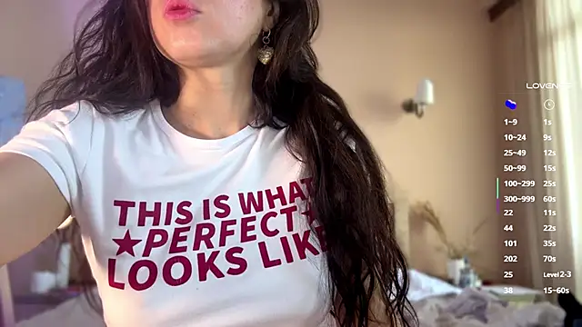 Lora Squirt online show from November 5, 2025, 8:25 am