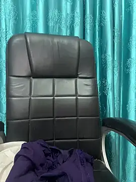 Snapshot of poision51 chatting on February 9, 2026, 3:32 am poision51 online show from February 9, 2026, 3:32 am