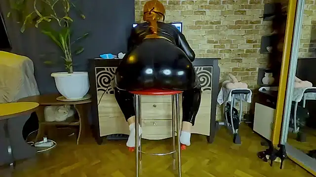 JosephinaBlack online show from February 22, 2026, 3:18 am