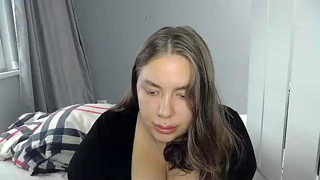 96CHloe96 online show from December 2, 2024, 5:26 am