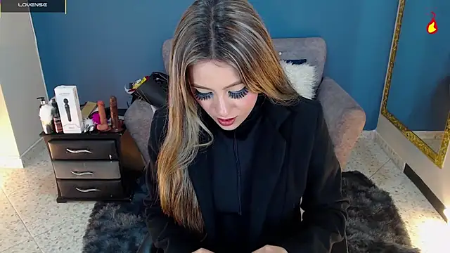 miacarperr1 online show from March 9, 2025, 1:04 am