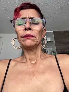 MireyaTorresGu online show from February 6, 2025, 9:28 pm