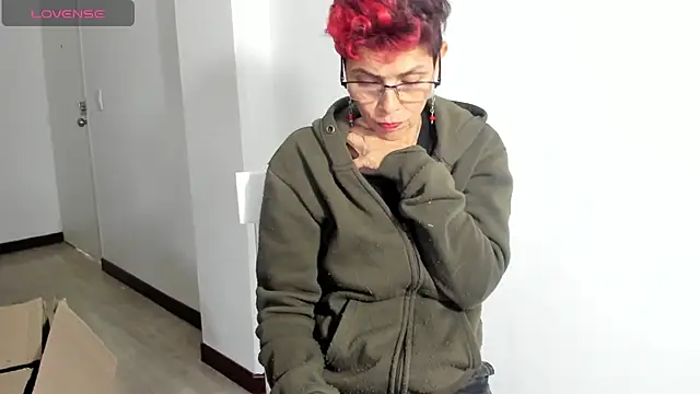 MireyaTorresGu online show from February 25, 2025, 10:07 pm