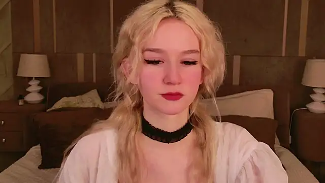 Snapshot of NaomiLoys chatting on March 11, 2025, 12:00 am NaomiLoys online show from March 11, 2025, 12:00 am