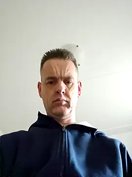 Hectorthyssen1 online show from January 25, 2025, 1:08 pm