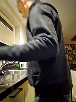 Hectorthyssen1 online show from February 7, 2025, 5:31 am