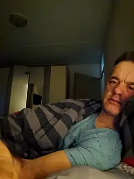 Hectorthyssen1 online show from October 26, 2025, 7:47 am