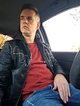 Hectorthyssen1 online show from November 7, 2025, 3:45 pm