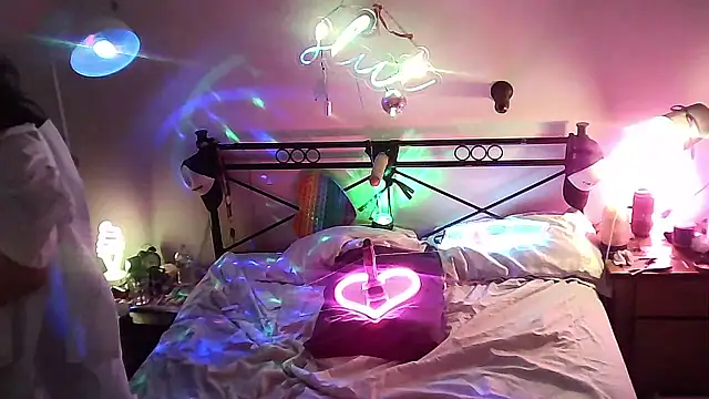 ingrid1982 online show from January 14, 2026, 4:56 pm