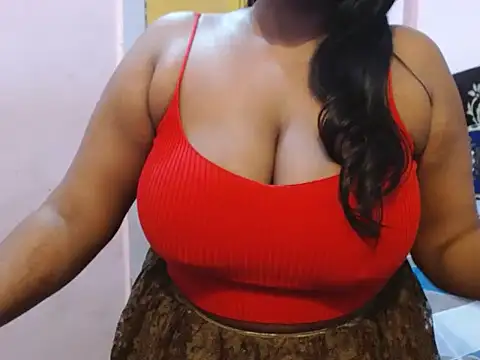 queen cute online show from March 22, 2025, 6:14 pm