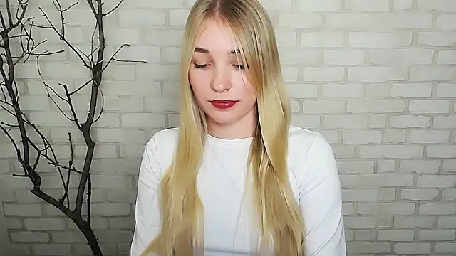 Queen ofLove online show from December 7, 2024, 6:04 pm