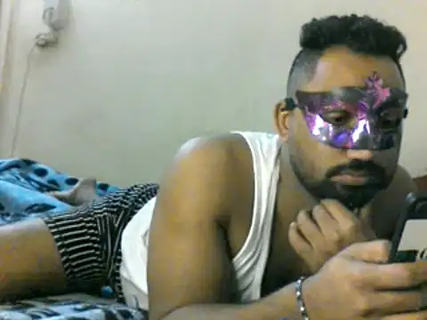 medo232586 online show from December 7, 2024, 6:10 am