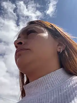 Keittly  online show from December 19, 2024, 4:46 pm