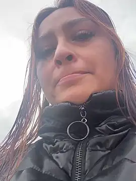 Keittly  online show from December 27, 2024, 2:12 pm