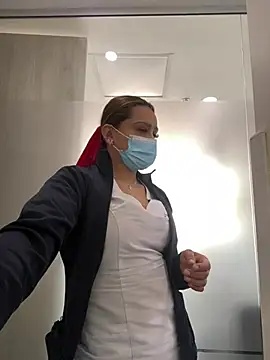 Keittly  online show from January 18, 2025, 3:38 pm