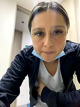 Keittly  online show from October 29, 2025, 5:20 am