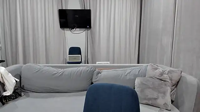 Im Shine Guy online show from December 11, 2024, 7:14 pm