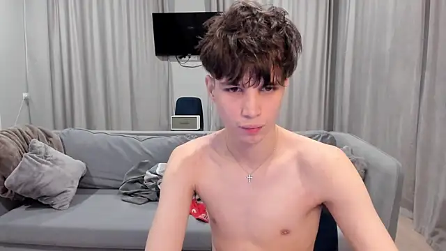 Im Shine Guy online show from December 17, 2024, 10:43 pm