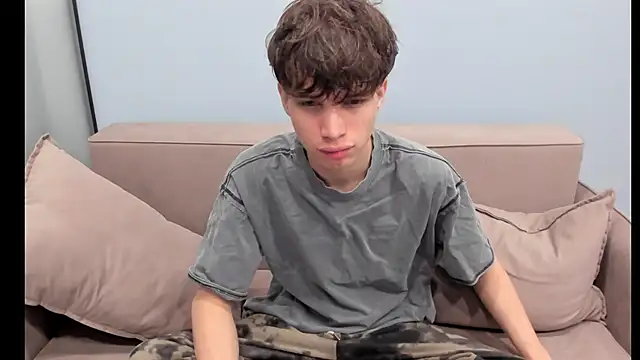 Im Shine Guy online show from October 12, 2025, 2:43 am