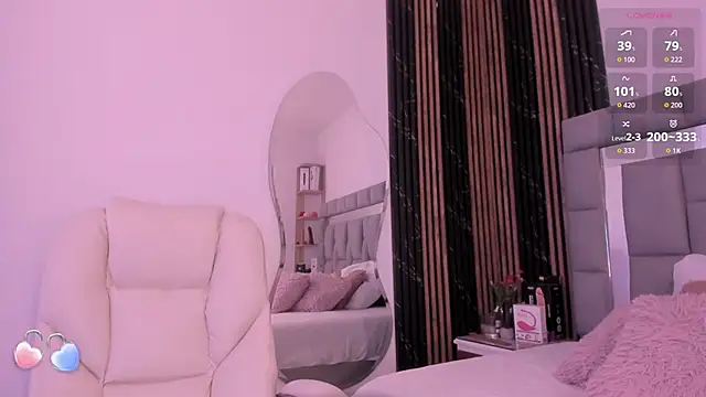 vivianne scott online show from November 4, 2025, 12:04 pm