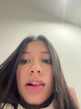 Lolitacooper online show from February 3, 2025, 10:32 pm