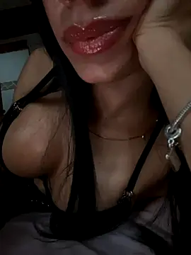 Lolitacooper online show from October 17, 2025, 10:34 pm