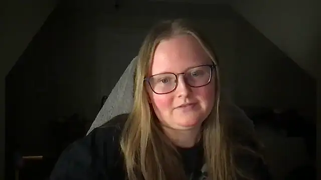 lexie lilacs online show from January 26, 2025, 12:05 am